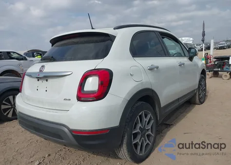2019 Fiat 500X Trekking Awd z USA, uszkodzony, nr VIN ZFBNFYB1XKP771877